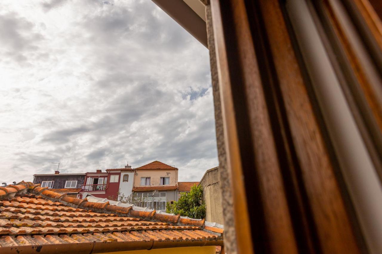 Orm- Fontainhas 01 & 02 Apartments Porto Luaran gambar