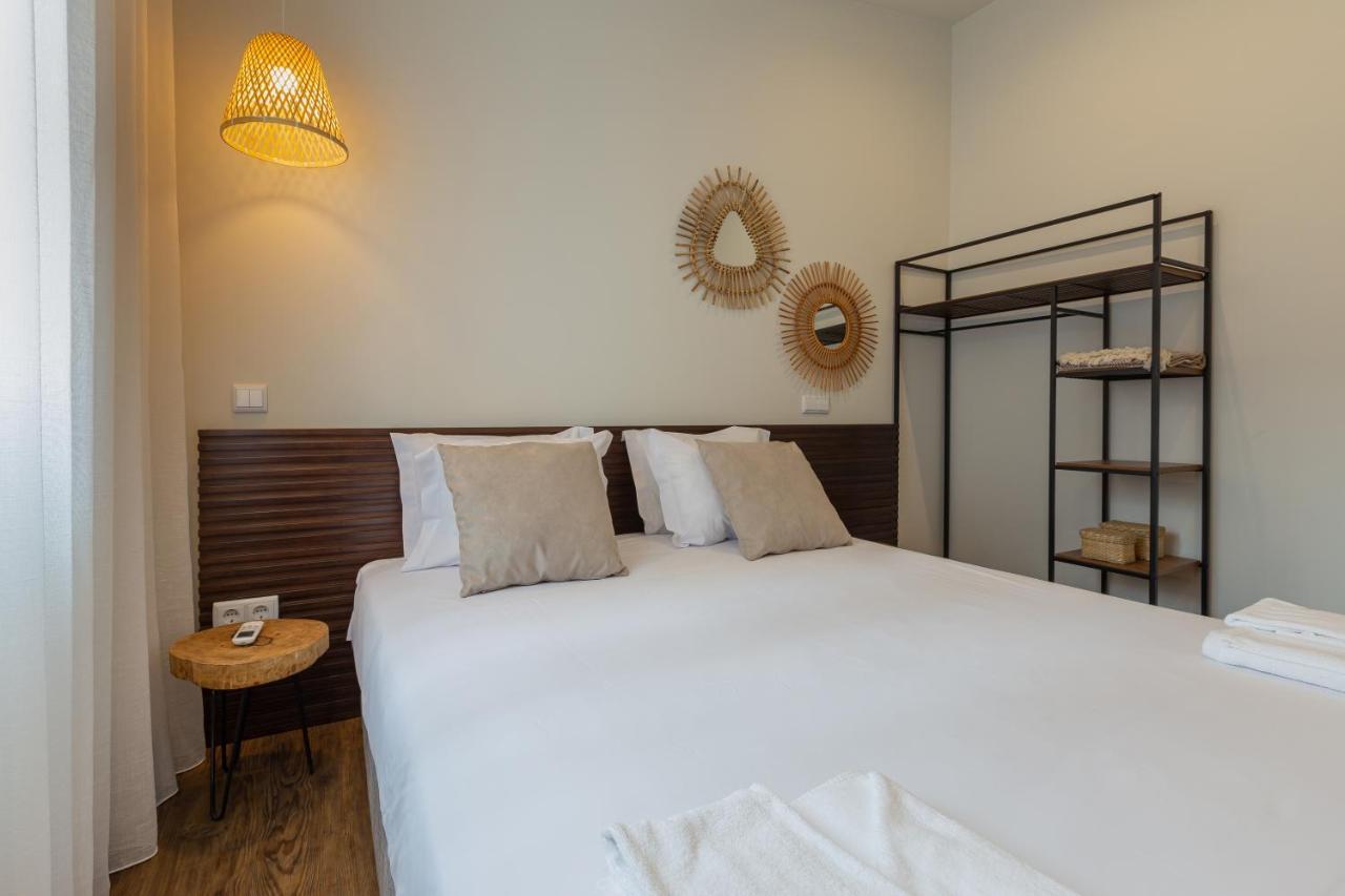 Orm- Fontainhas 01 & 02 Apartments Porto Luaran gambar