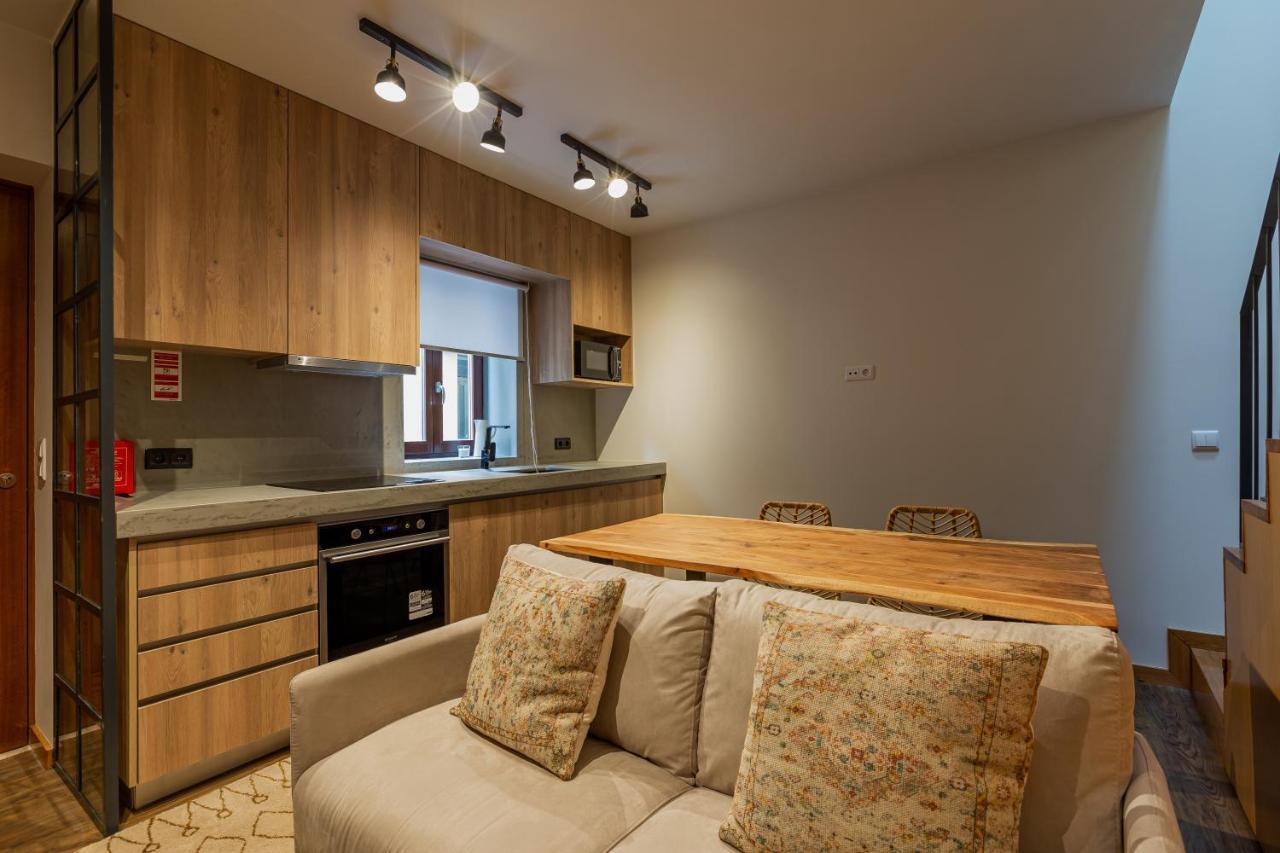 Orm- Fontainhas 01 & 02 Apartments Porto Luaran gambar